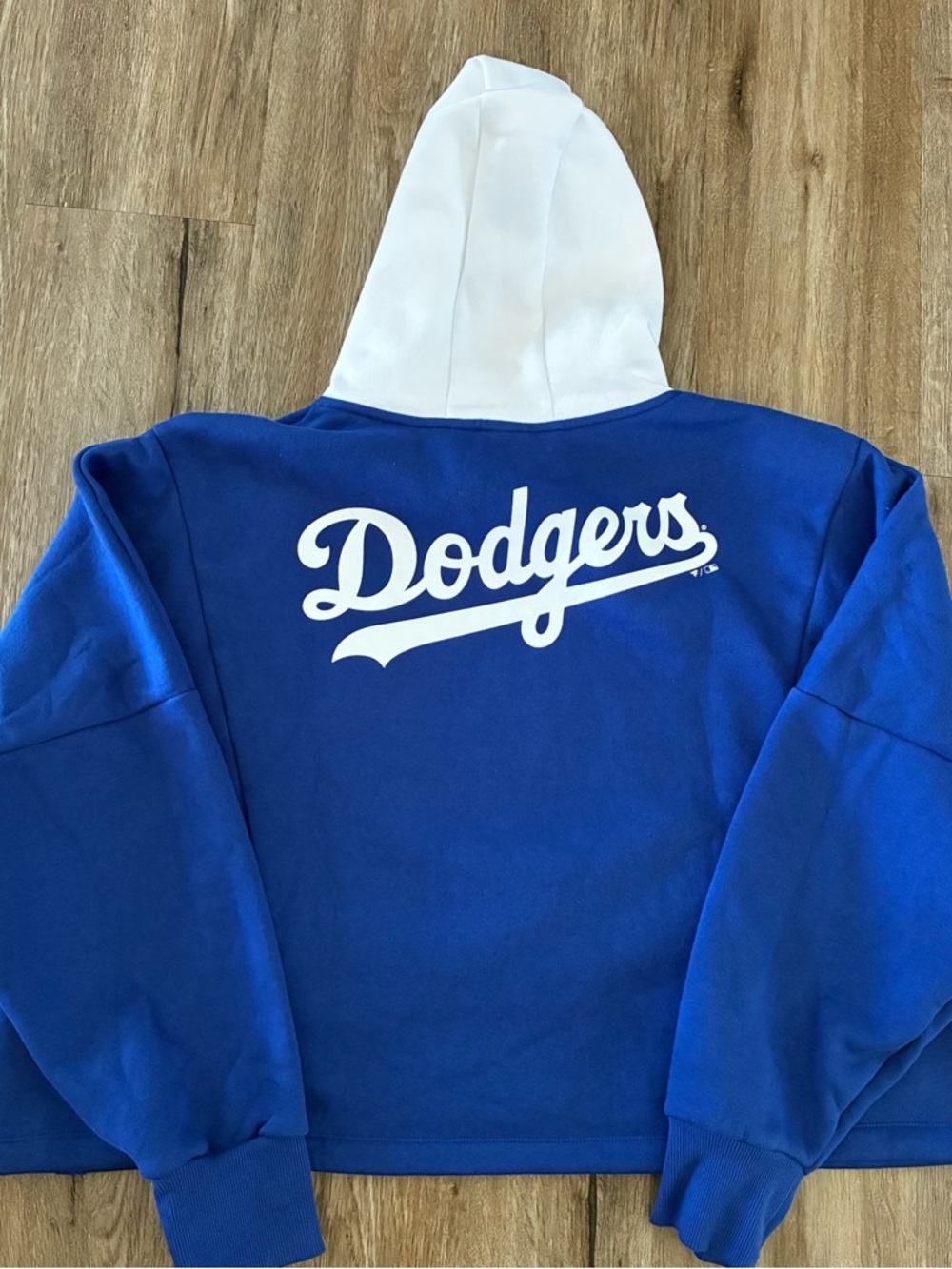 NWOT FANATICS Los Angeles Dodgers Cropped Hoodie Sweatshirt. Women’s 3X.